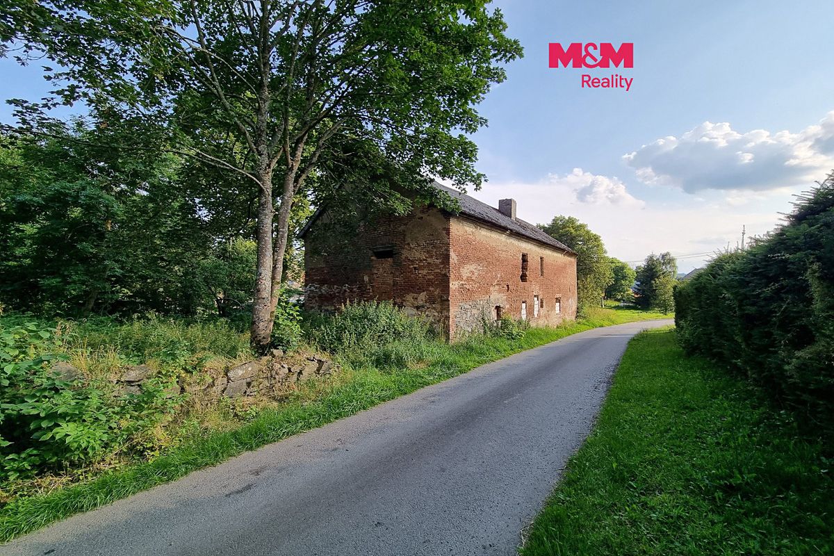 Prodej rodinného domu 142 m², pozemek 684 m²